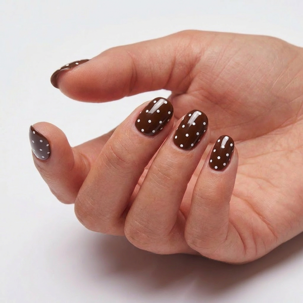 Chocolate Polkadot | Round Short